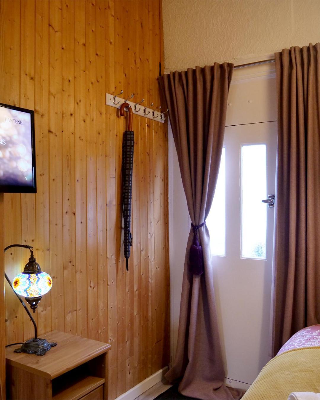 La Estrella Apartment เบคเคนแฮม ภายนอก รูปภาพ